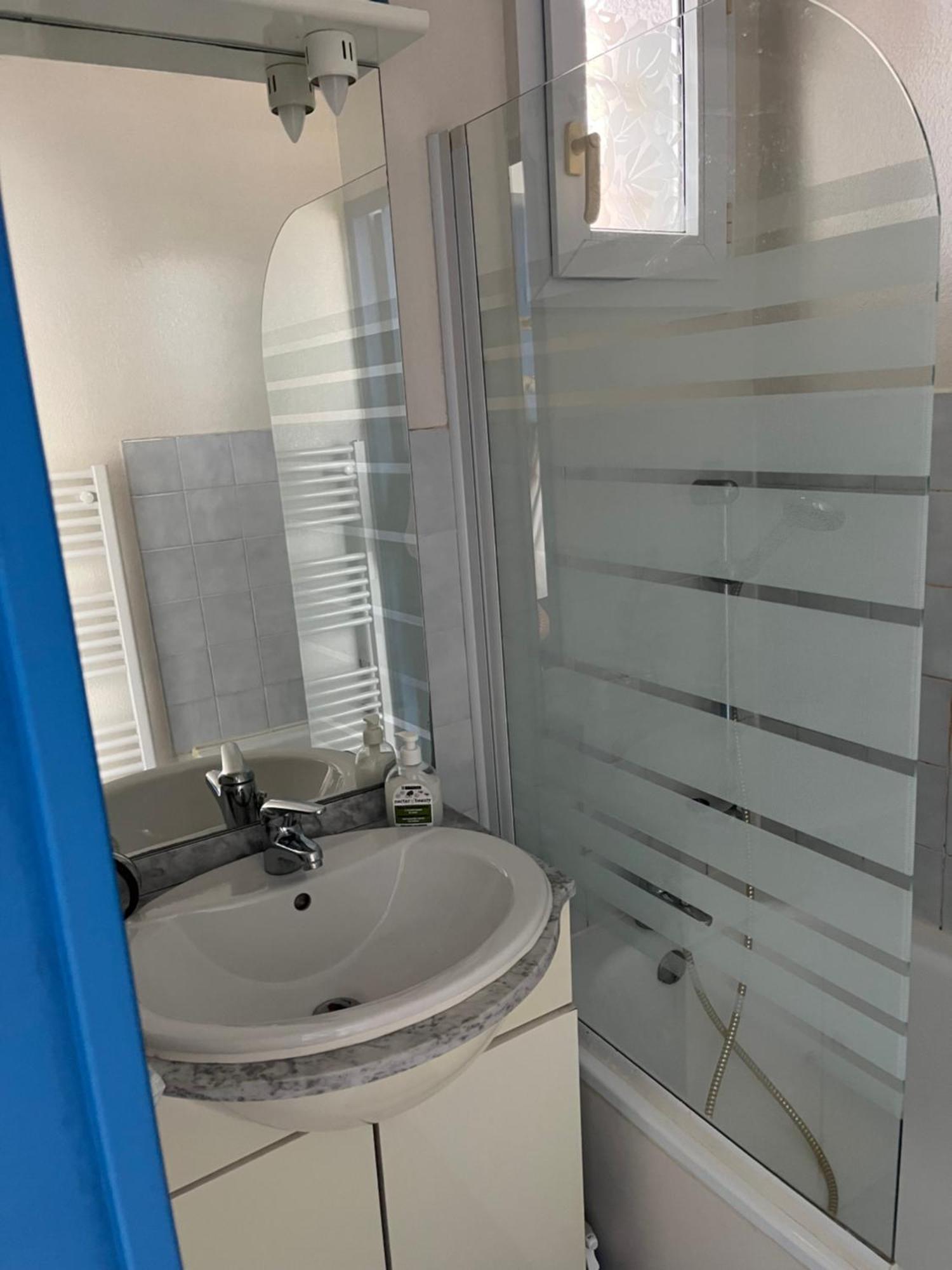 Aloes Apartment แซร์แบ ภายนอก รูปภาพ
